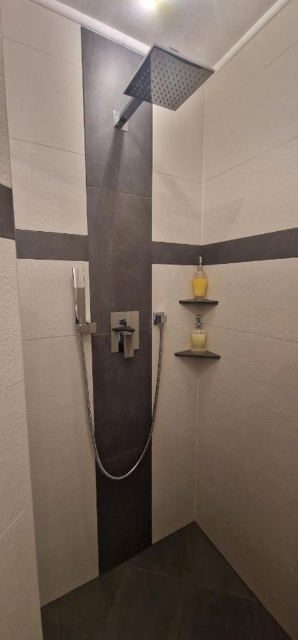 Vivanatura Eifelferienhaus Einruhr Esterno foto
