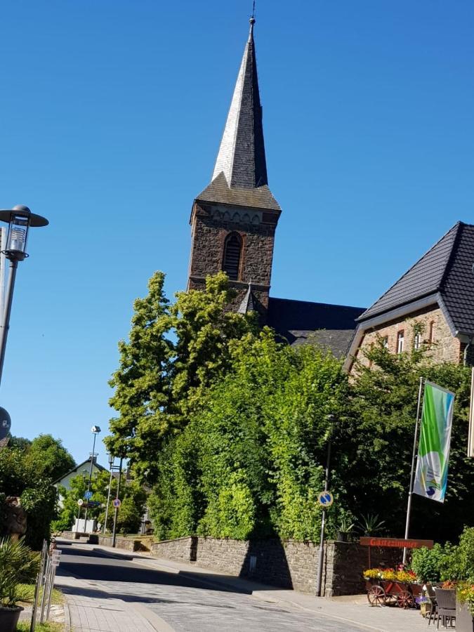 Vivanatura Eifelferienhaus Einruhr Esterno foto