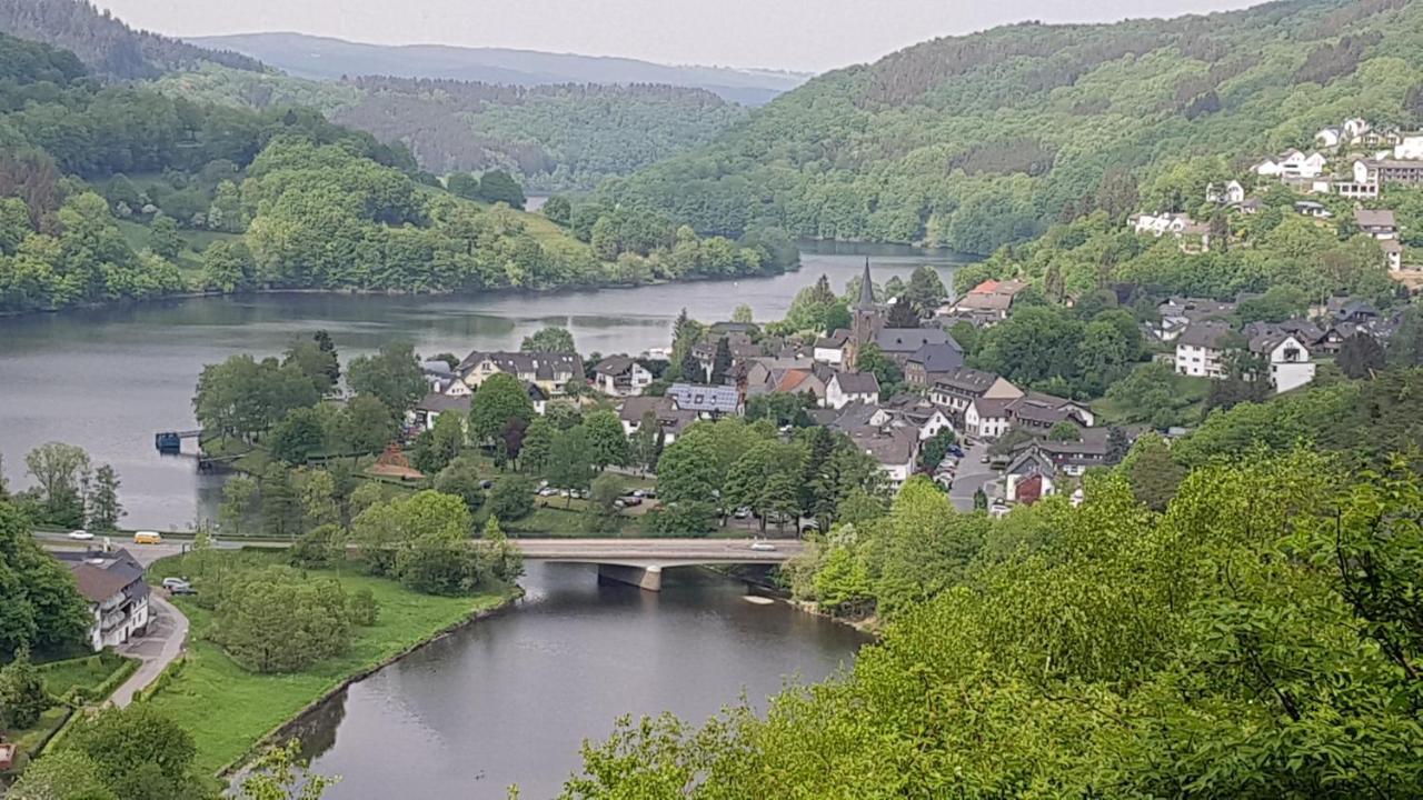 Vivanatura Eifelferienhaus Einruhr Esterno foto